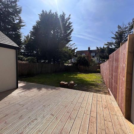 Star London Finchley Road 3-Bed Oasis With Garden Lejlighedshotel Eksteriør billede
